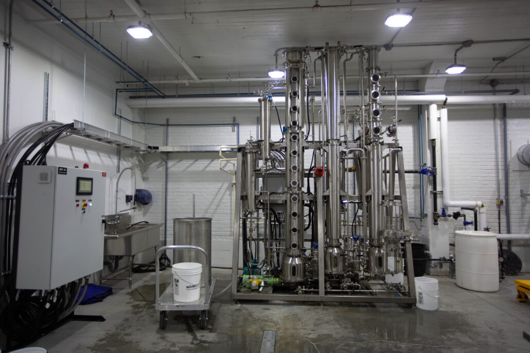 Compact Multi-Column Distillation System