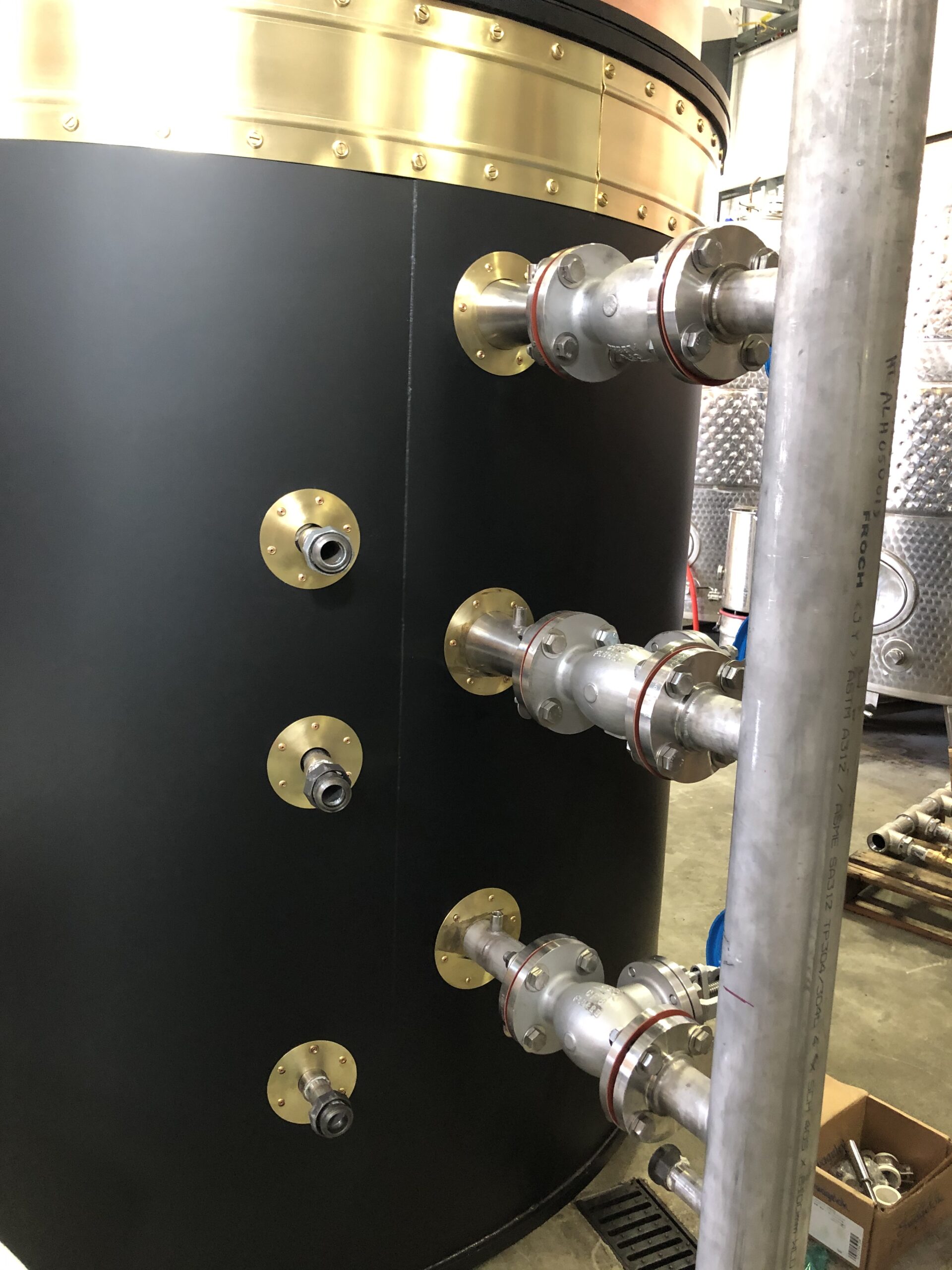 Still steam and condensate connections